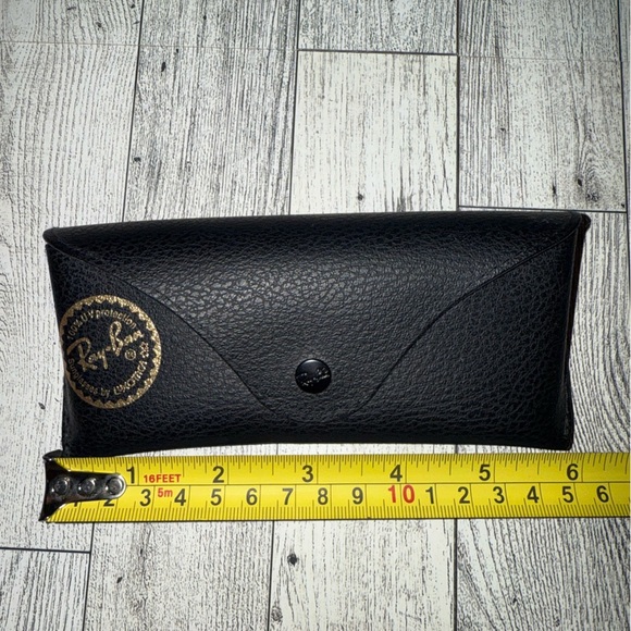 Black Ray-Ban Glasses Case - Picture 5 of 6